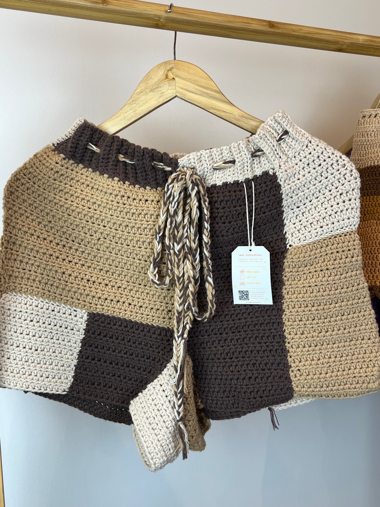 Checkered Shorts by @crochetwithluv_