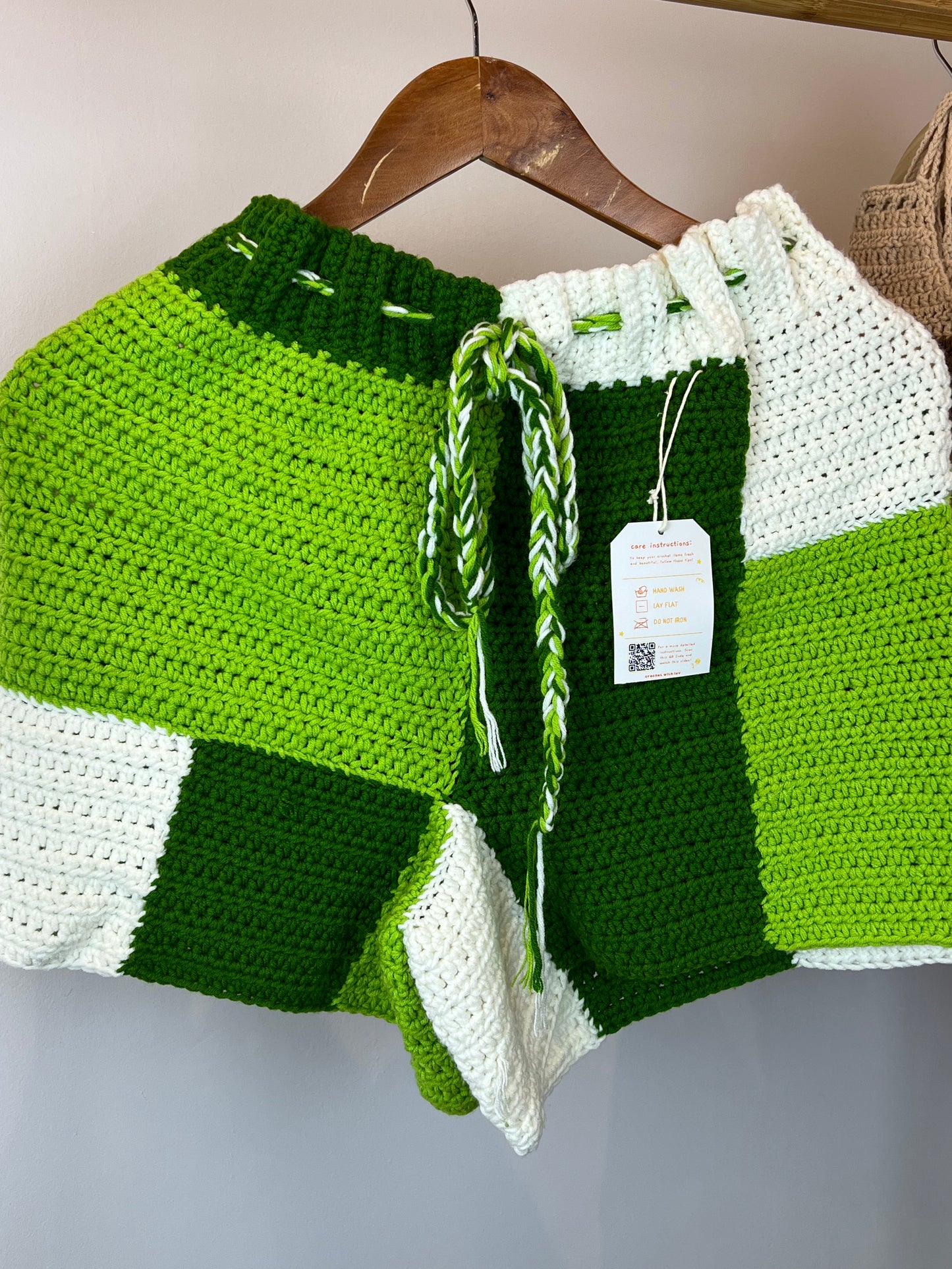 Checkered Shorts by @crochetwithluv_